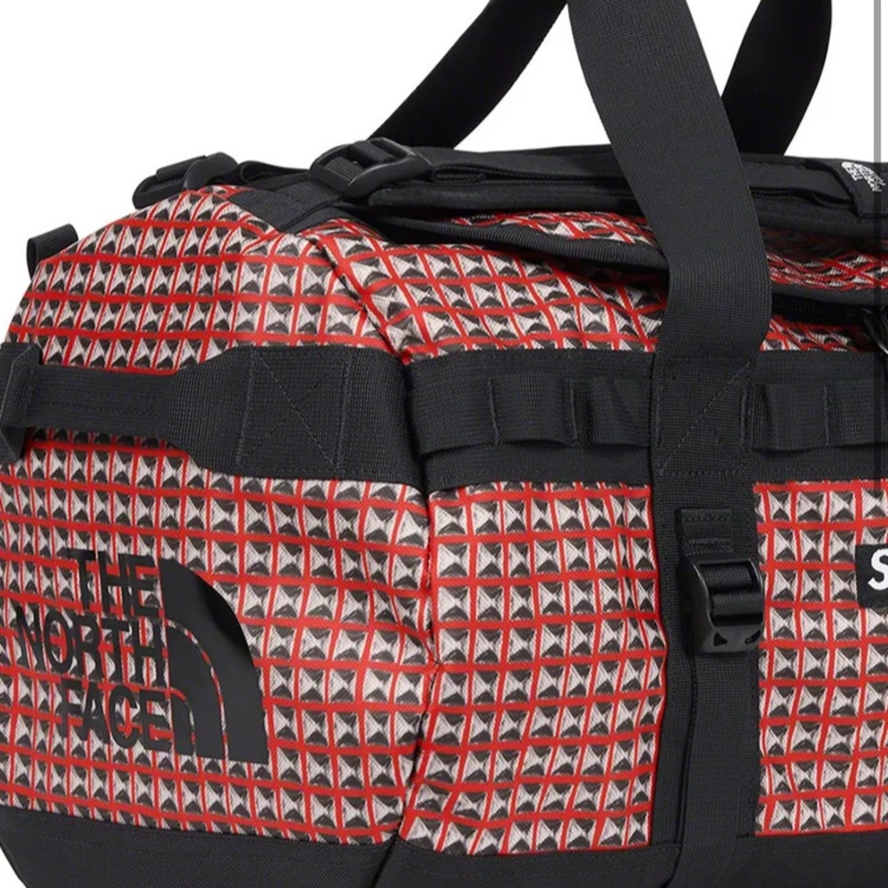 NWT Supreme The North Face Studded Camp Duffle Bag - Picture 5 of 12